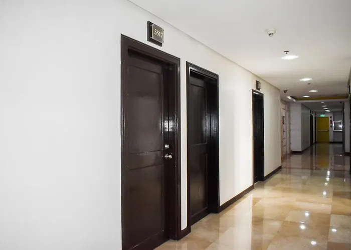 Apartment Birchtower By Jeizel Manila
