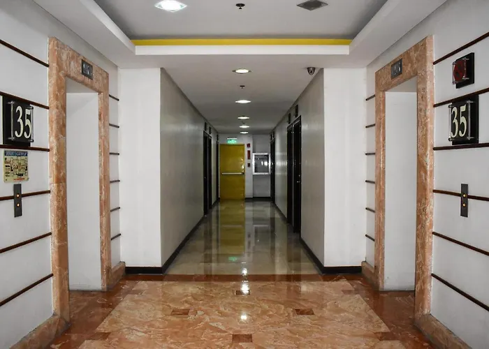 Apartment Birchtower By Jeizel Manila