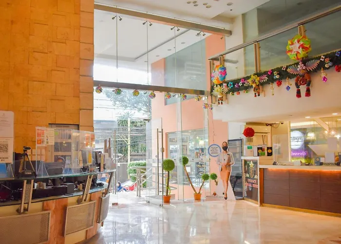Apartment Birchtower By Jeizel Manila